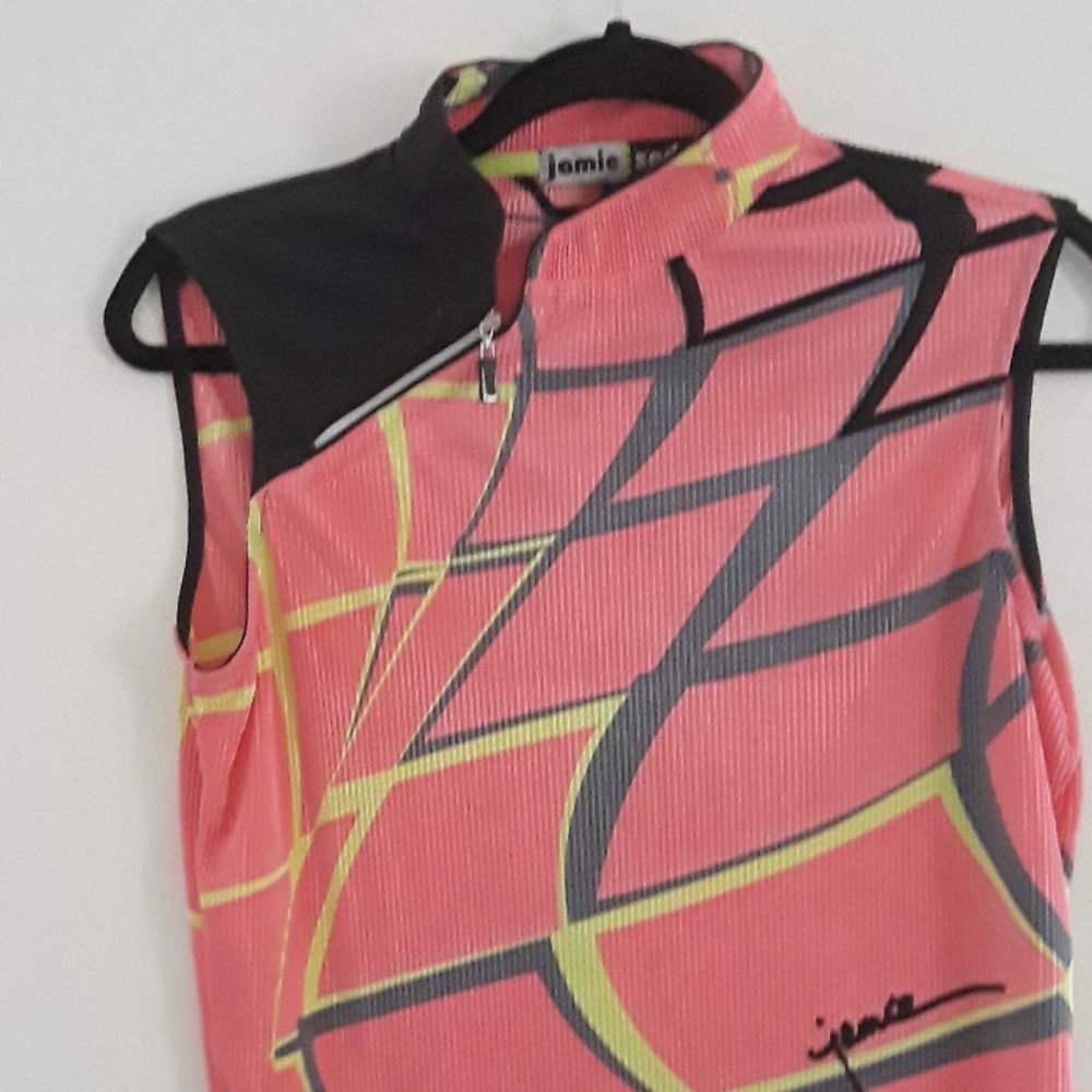 Jamie Saddock golf shirt